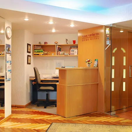 Home B&B Alojamento de Acomodação e Pequeno-almoço 3*