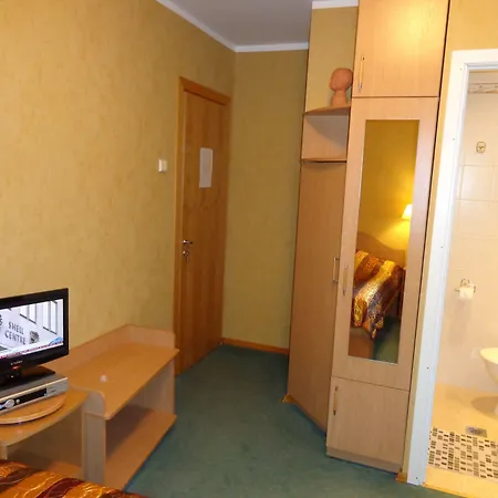 Home B&B Alojamento de Acomodação e Pequeno-almoço Kaunas