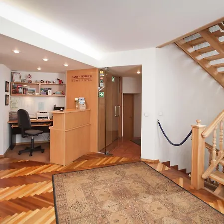 Home B&B 3*