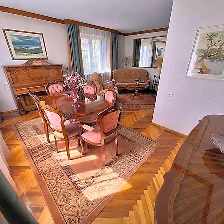 Home B&B Couette-café 3*