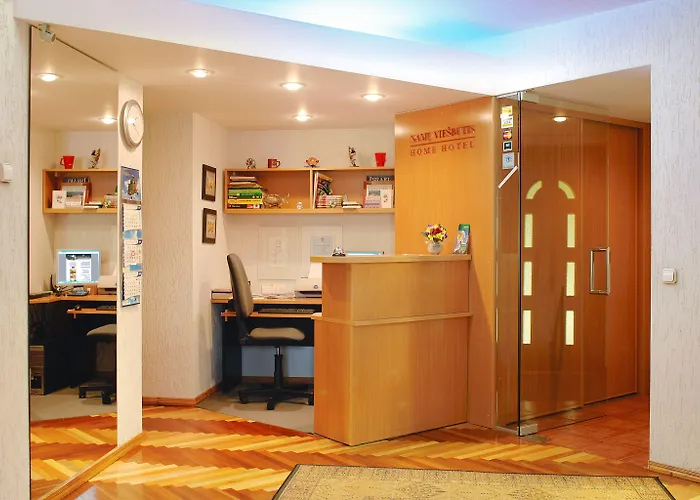 Home B&B Bed & Breakfast 3*